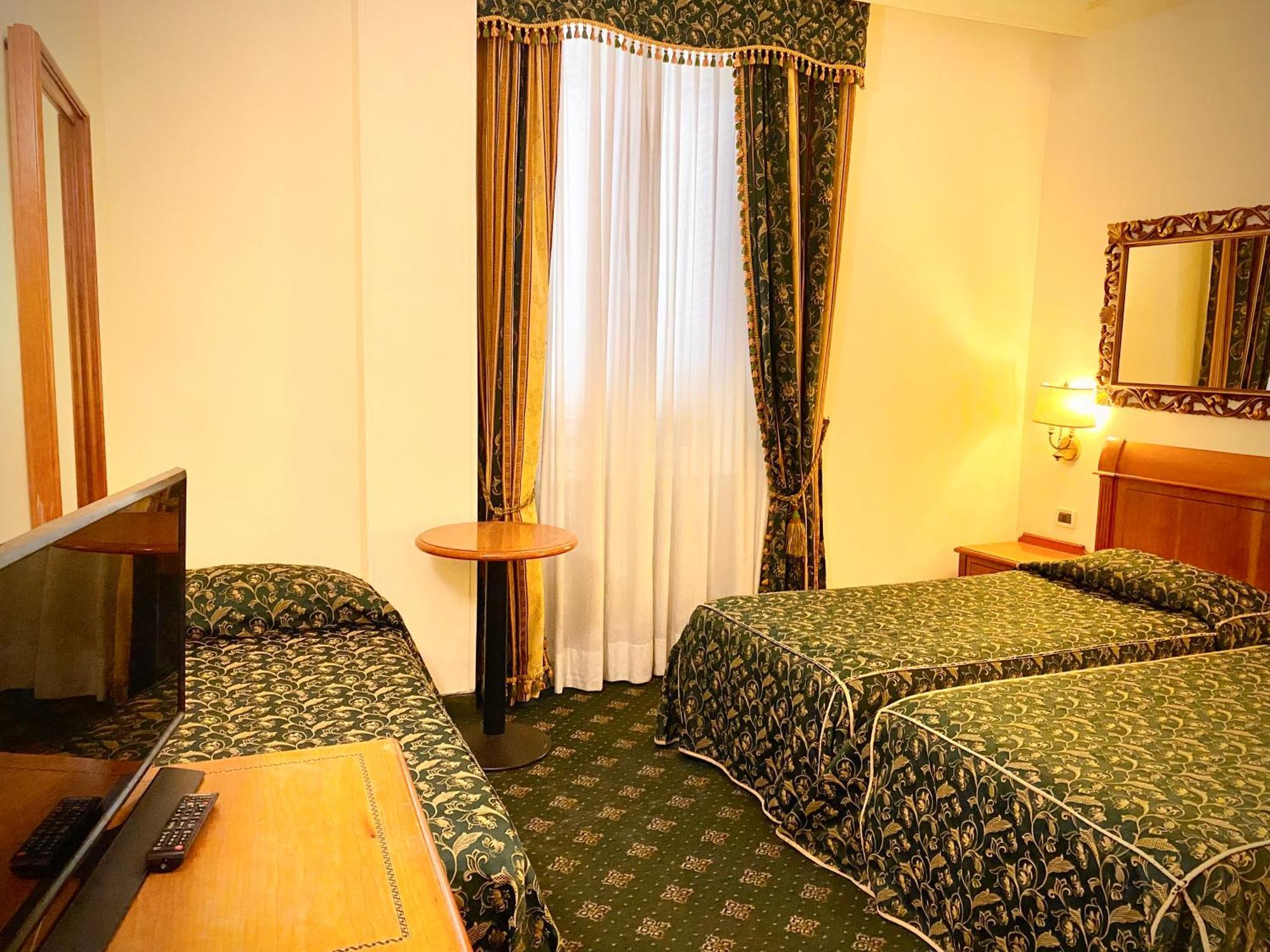 Standard Triple Room,1433580937:JPEG