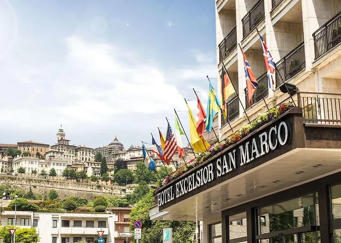 Hotel di lusso a Bergamo vicino a Mura venete di Bergamo